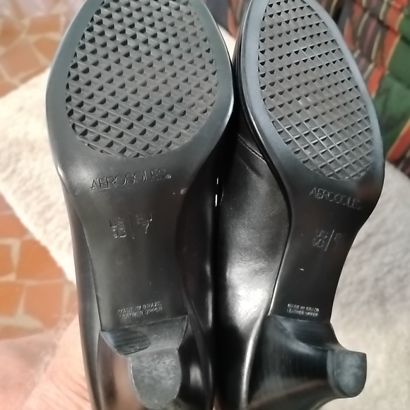 AEROSOLS Kris BLACK LEATHER Slip On PUMP SZ 10 - Picture 3 of 8